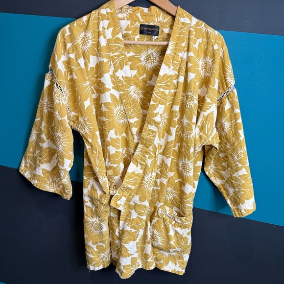 Gianni Valentino Wrap Kimono Shirt size Large Vintage - Picture 1 of 9